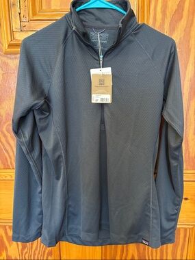 Patagonia womens Capilene mid weight Quarter-Zip Performance Top